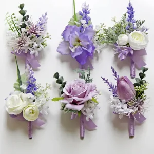 Boutonnière mariage à fleurs violettes Boutonnière mariage à fleurs violettes